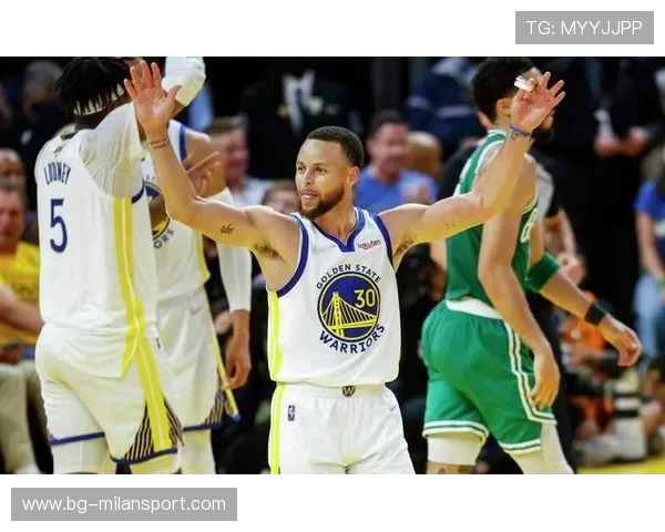 勇士队在联盟中领跑，追逐历史纪录，勇士队经典比赛