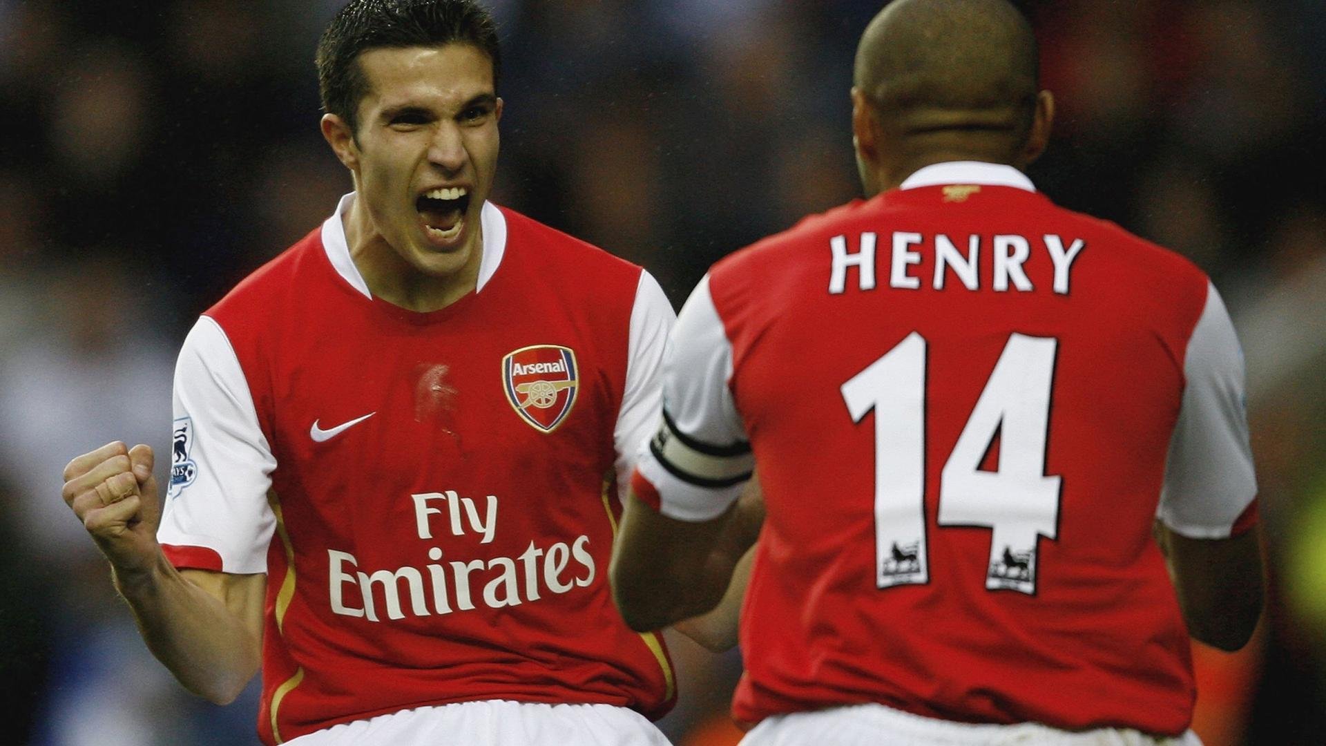 世界杯金球奖得主在欧冠遭严防 一场比赛遭遇13次犯规