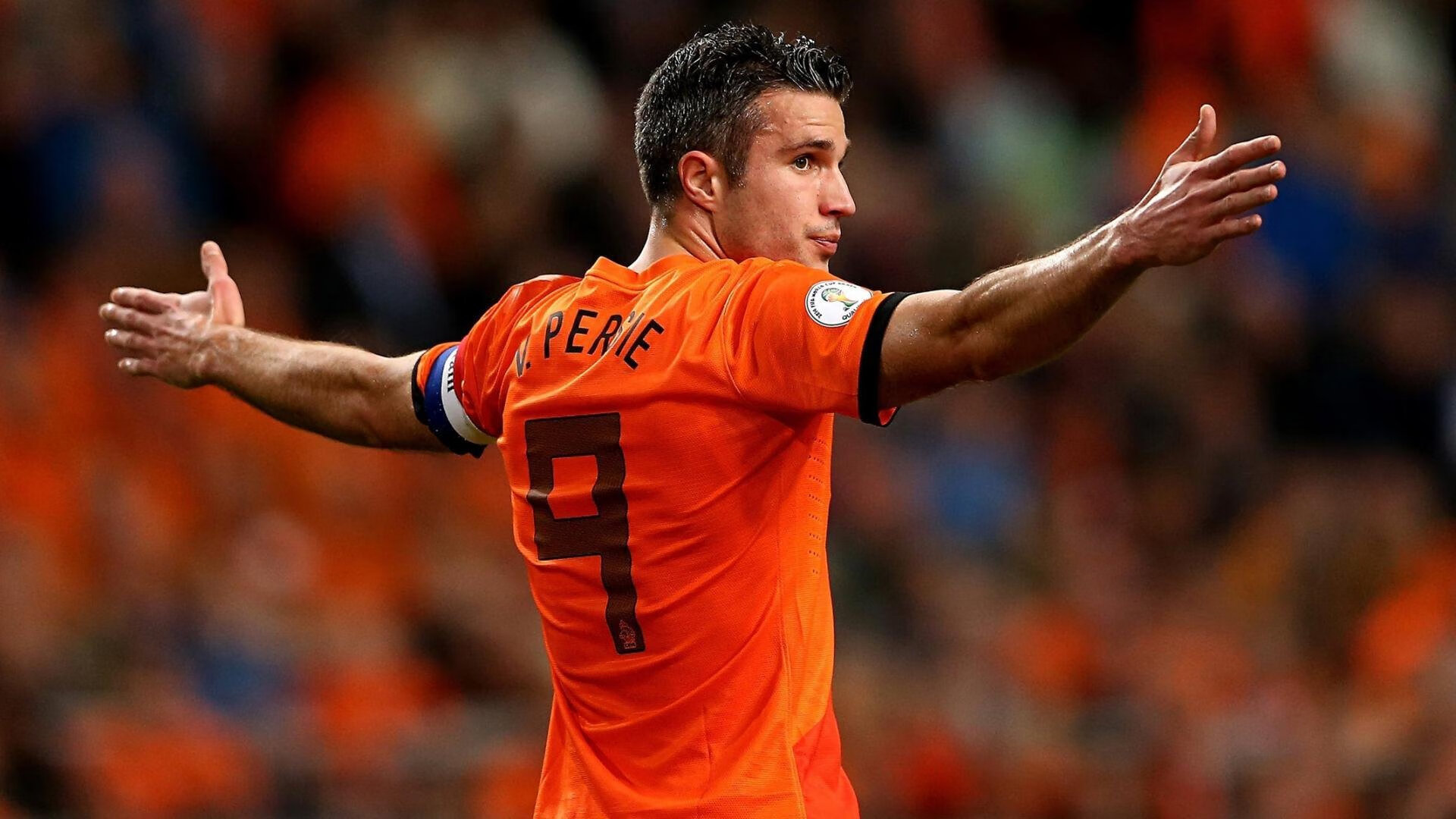 城市半程马拉松落幕 本土选手逆转夺冠创个人最佳